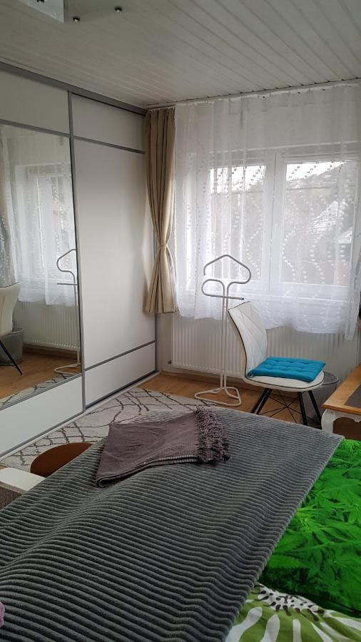 Csaladi Haz Lägenhet Budapest Exteriör bild